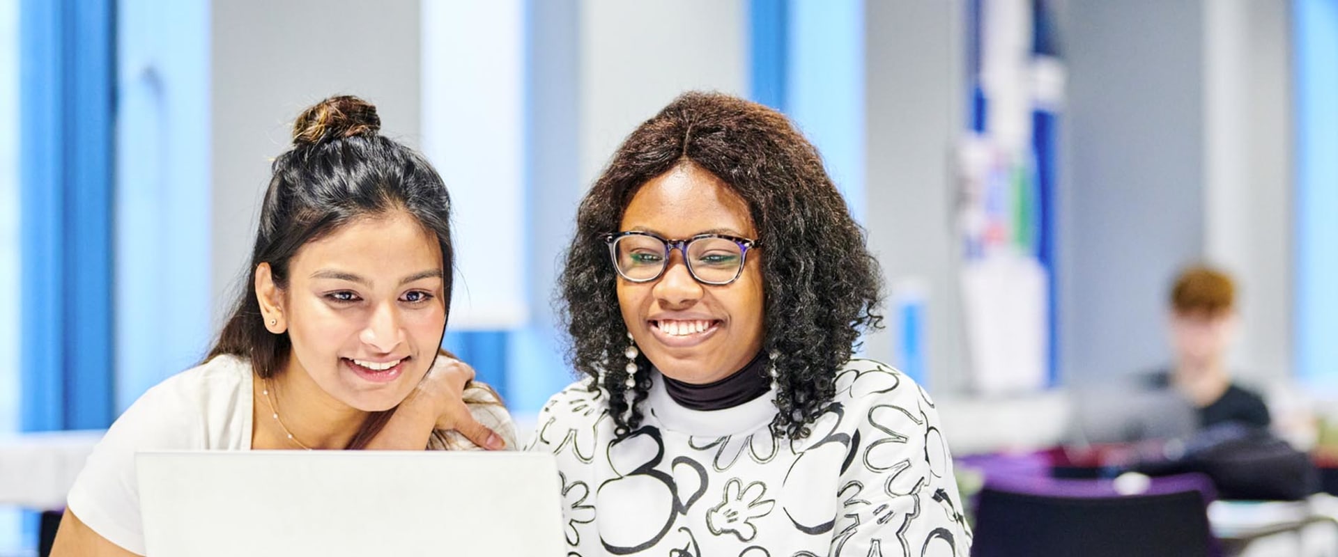 Financial Aid and Scholarship Opportunities for UK Students Pursuing Psychology Studies