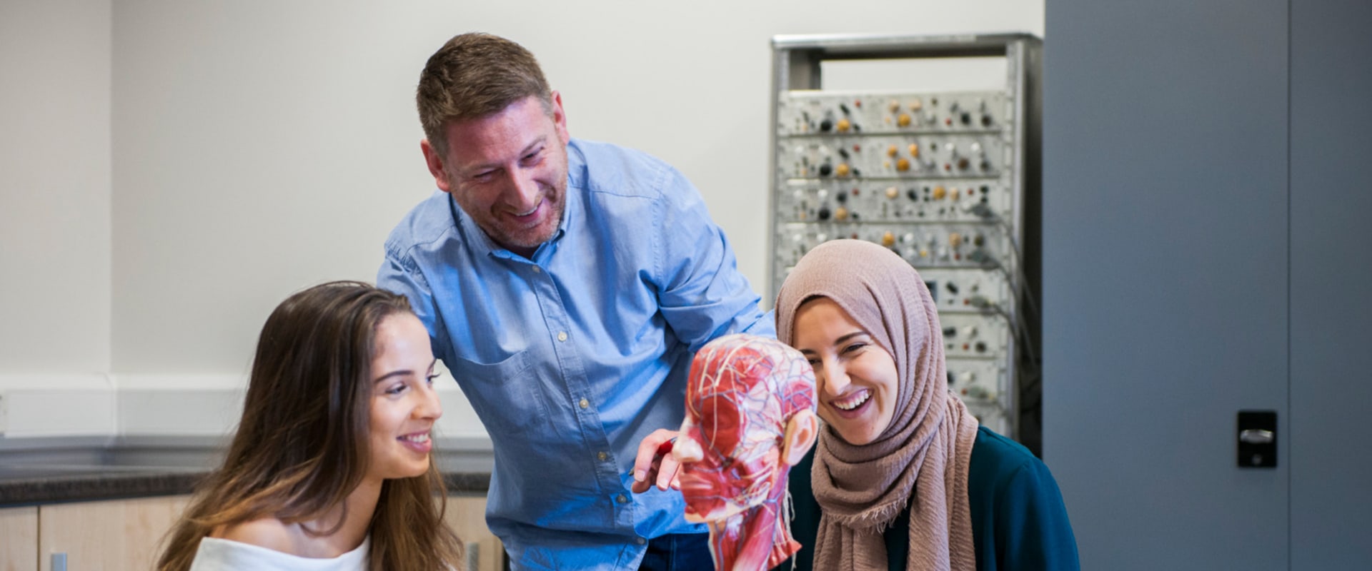 A Comprehensive Look at Studying Psychology in the UK
